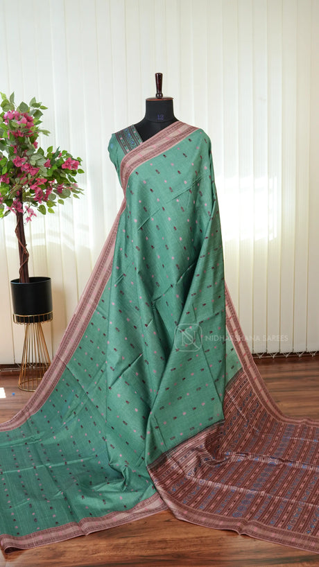 Semi Tussar Silk Saree With Rich Thread Detailing Pallu And Ethnic Look