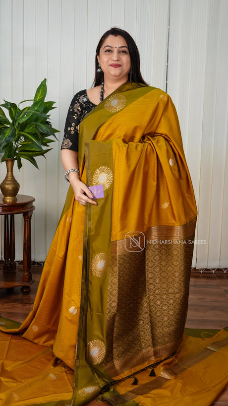 Semi Soft Silk With Silver And Golden Zari Leaf Butta