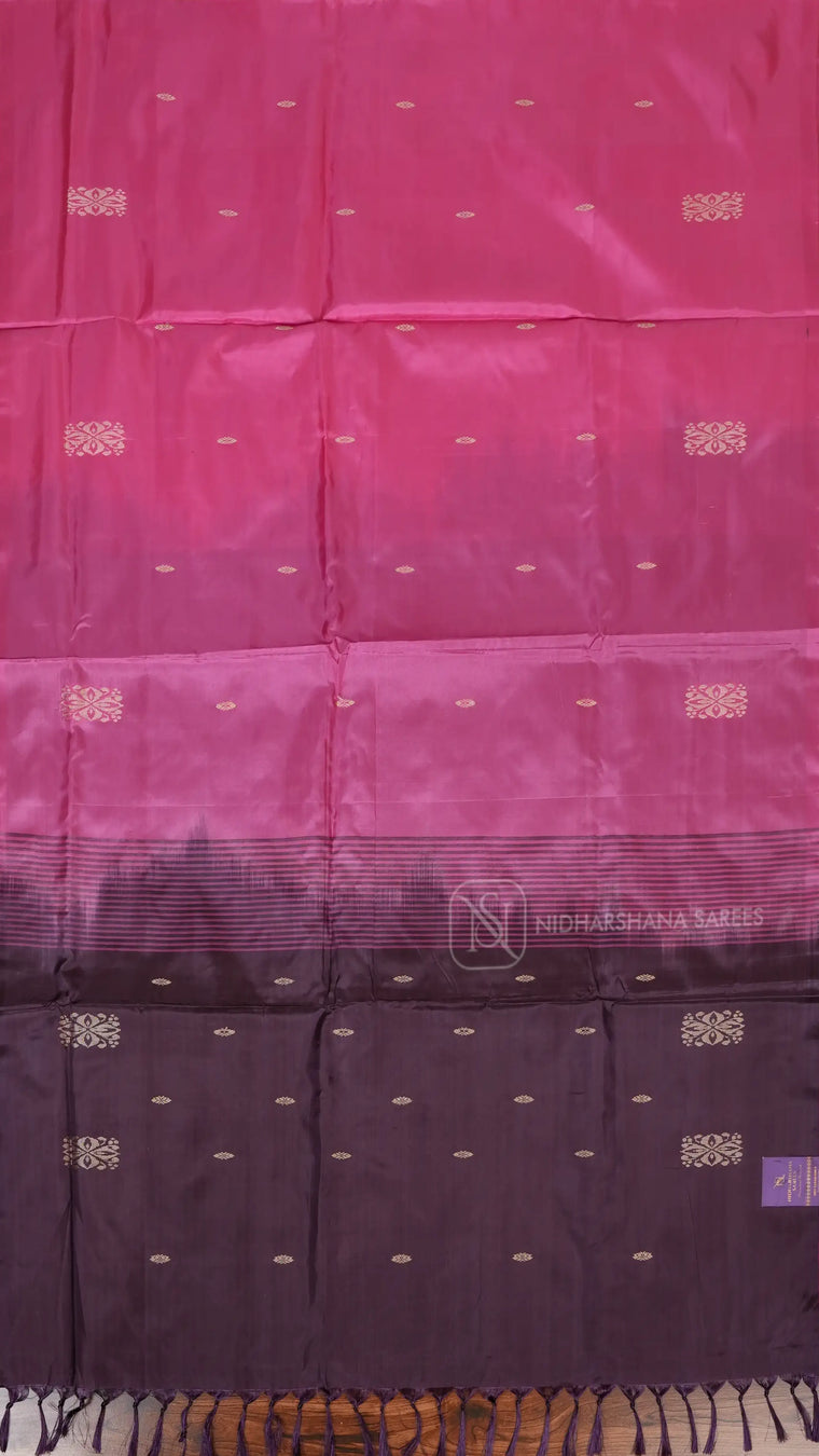 Banana Pith Saree With Thread Woven Butta And Contrast Pallu And Dual Shade Concept