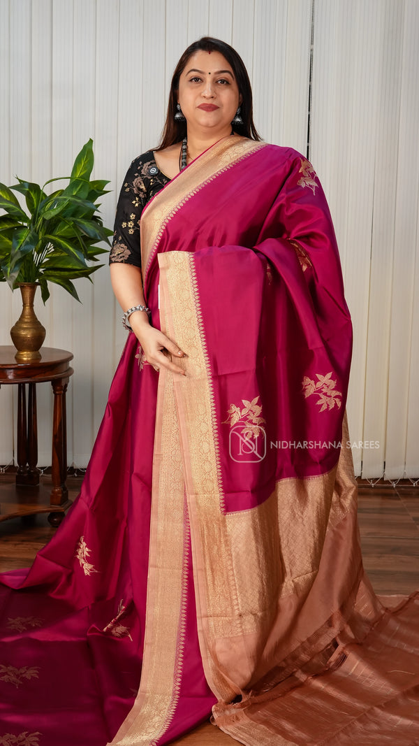 Pure Silk Saree With Antic Zari Leaf Motif And Antic Zari Border