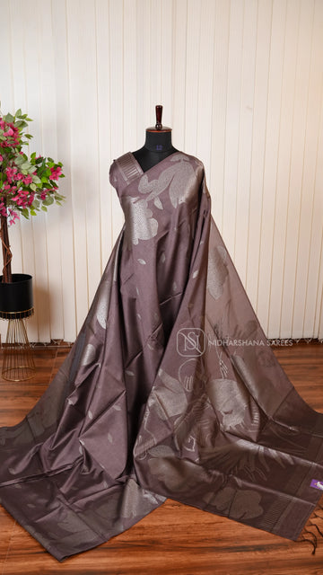 Semi Tussar Silk Saree With Elegant Cross-Stitch Pattern