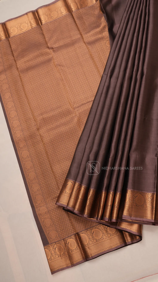Pure Kanchipuram Silk Saree With Intricate Zari Border Design