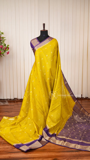 Semi Crepe Georgette Saree With Zari Checks ,Zari Butta And Contrast Gap Style Border