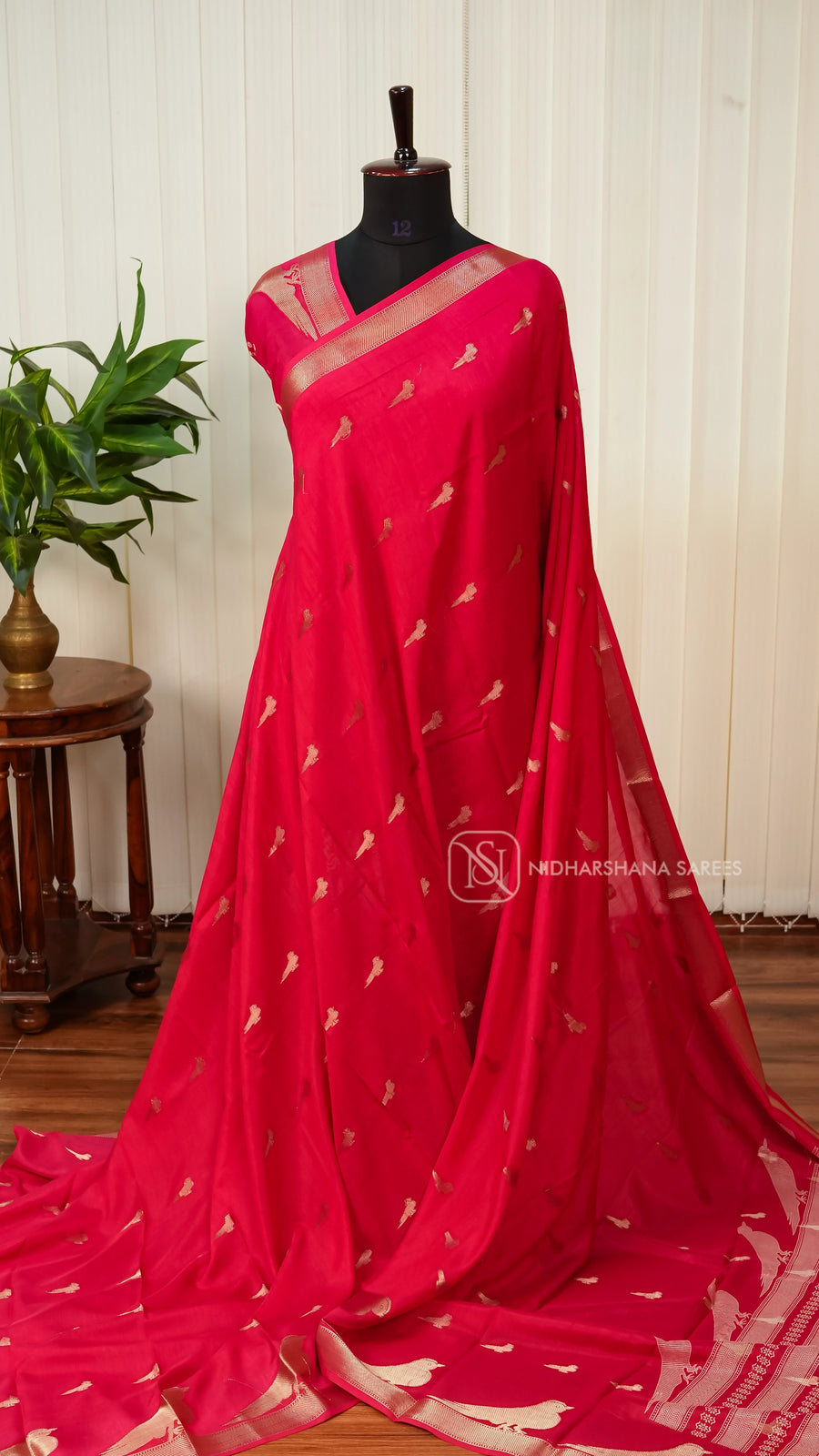 Semi Georgette With Bird Weaving Concept