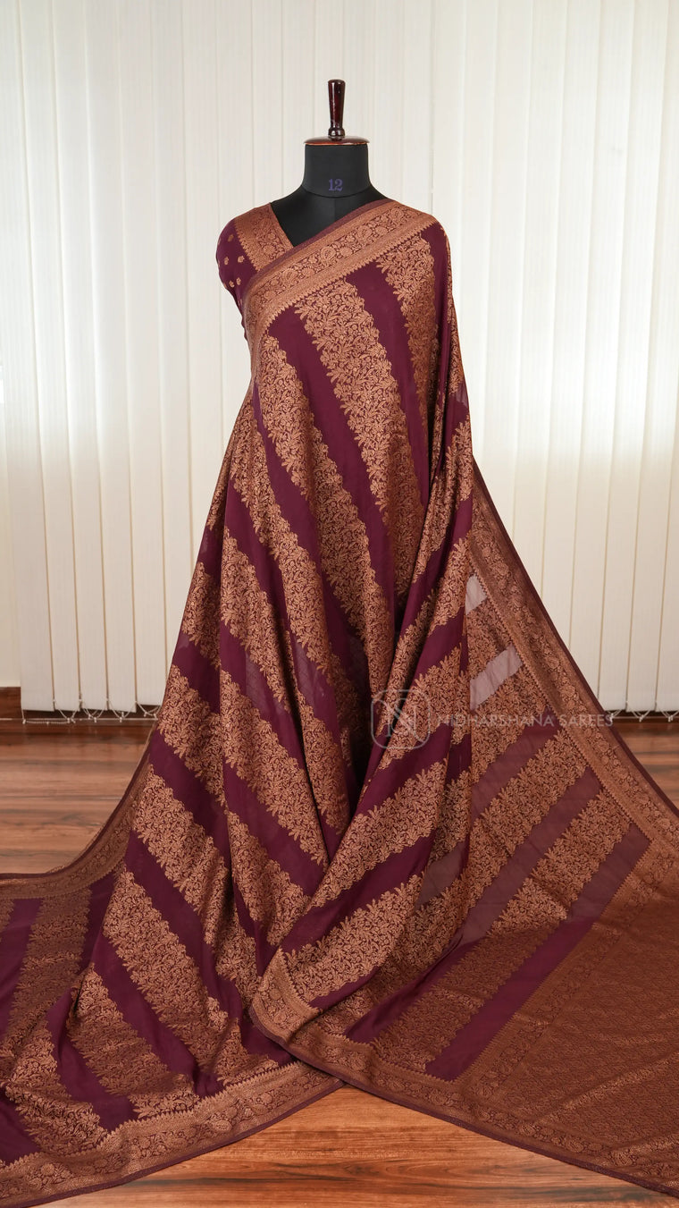 Semi Banarasi Crepe Silk Saree With Floral Antic Zari Weaving And Antic Zari Border