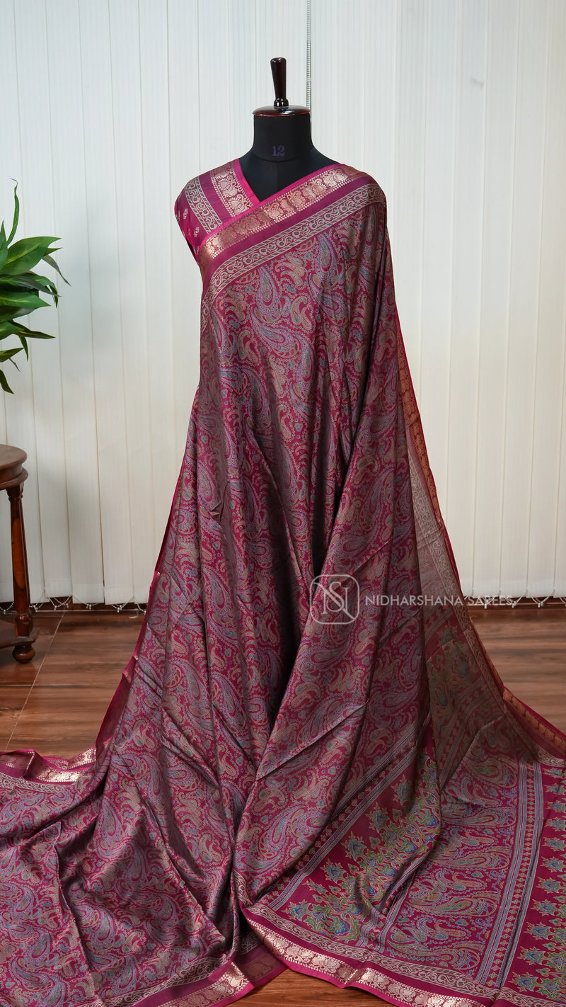 Semi Dola With Digital Print And Zari Border