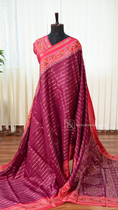 Semi Dola With Antic Zari Lines And Contrast Border