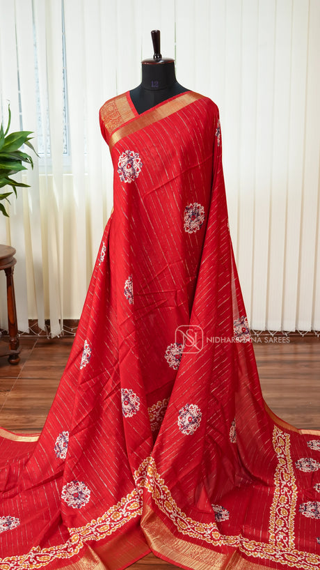 Semi Dola With Zari Lines And Zari Border