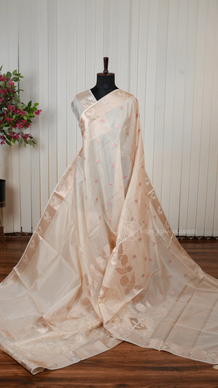 Light Weight Kota Silk Saree With Embroidery Butta And Floral Zari And Embroidery Border