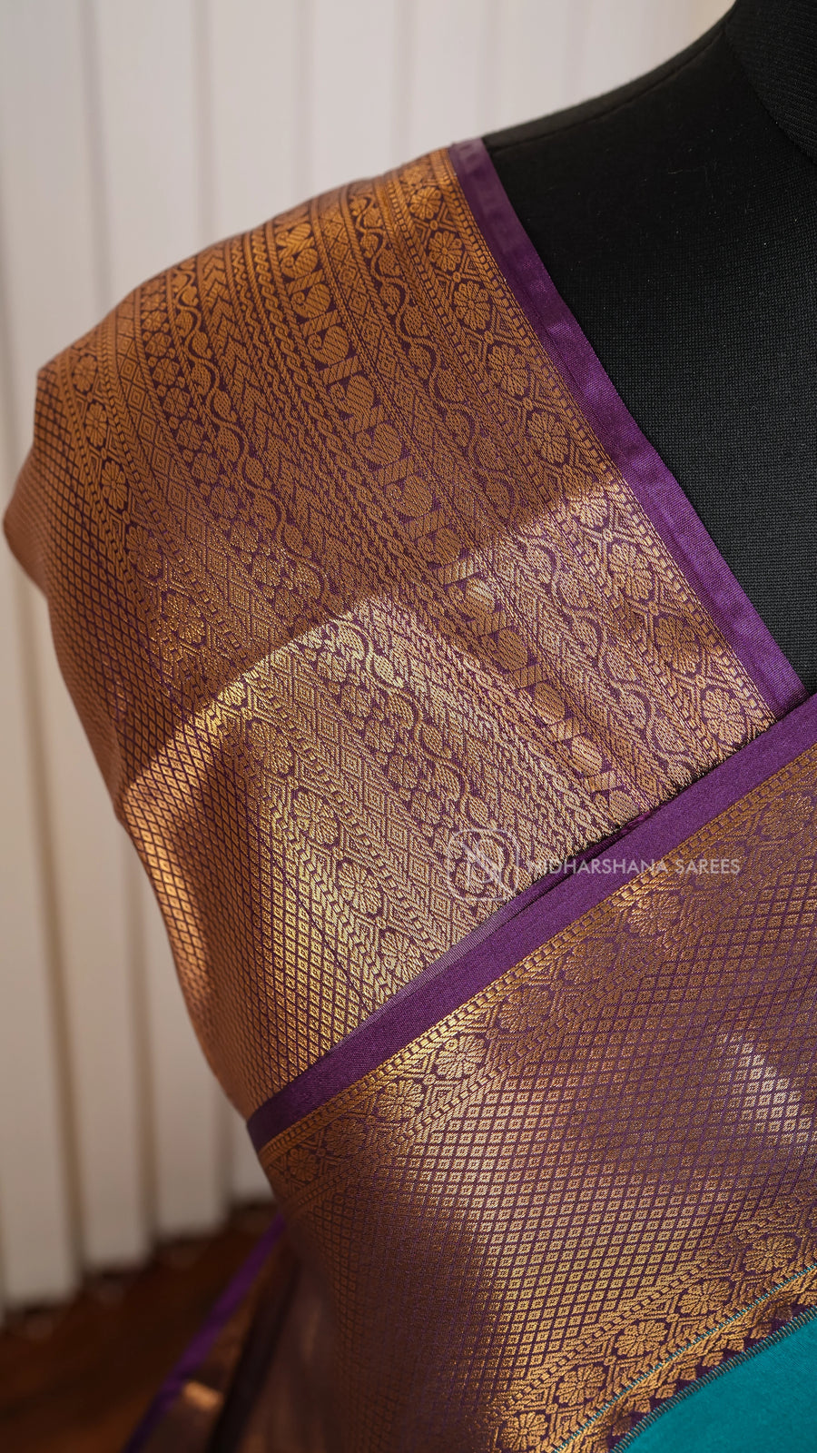 Semi Kanchipuram Silk With Floral Zari Butta And Zari Border