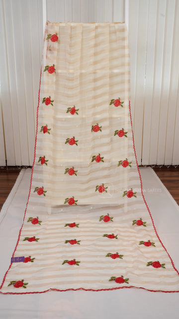 Lightweight Organza Saree with Embroidery Butta and Elegant Scalloped Border