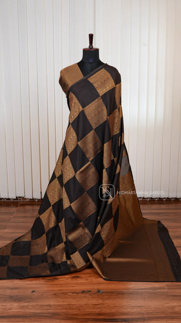 Semi Crepe Silk Saree with Big Checks Pattern Design
