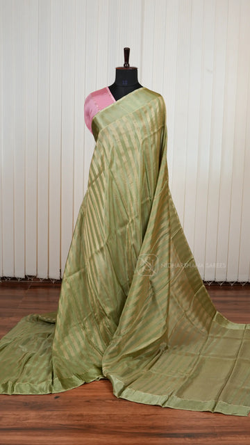 Pure Viscose Crepe Saree With Contrast Satin Zari Border And Elegant Pallu