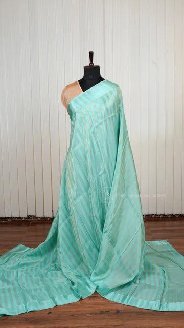 Pure Viscose Crepe Saree With Contrast Satin Zari Border And Elegant Pallu (Copy)