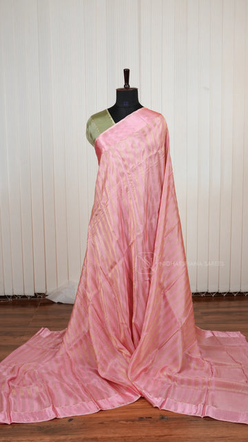 Pure Viscose Crepe Saree With Contrast Satin Zari Border And Elegant Pallu
