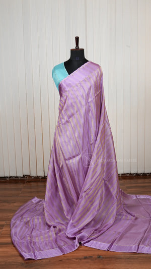 Pure Viscose Crepe Saree With Contrast Satin Zari Border And Elegant Pallu