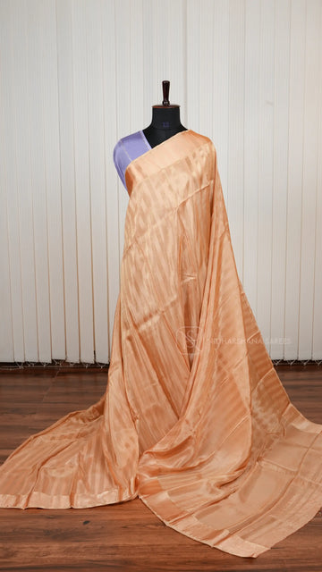 Pure Viscose Crepe Saree With Contrast Satin Zari Border And Elegant Pallu