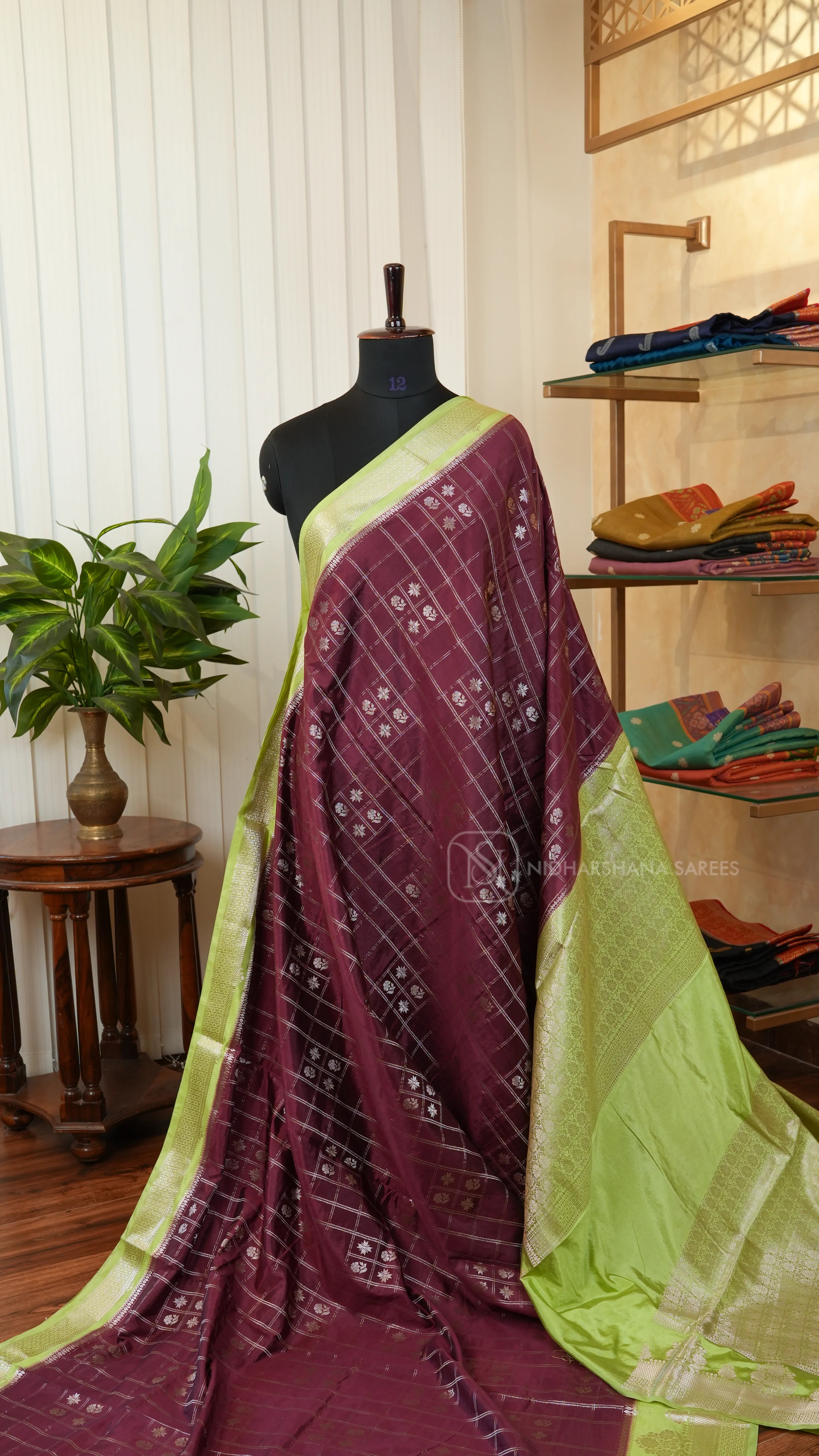 Premium Crepe With Zari Checks And Contrast Zari Border
