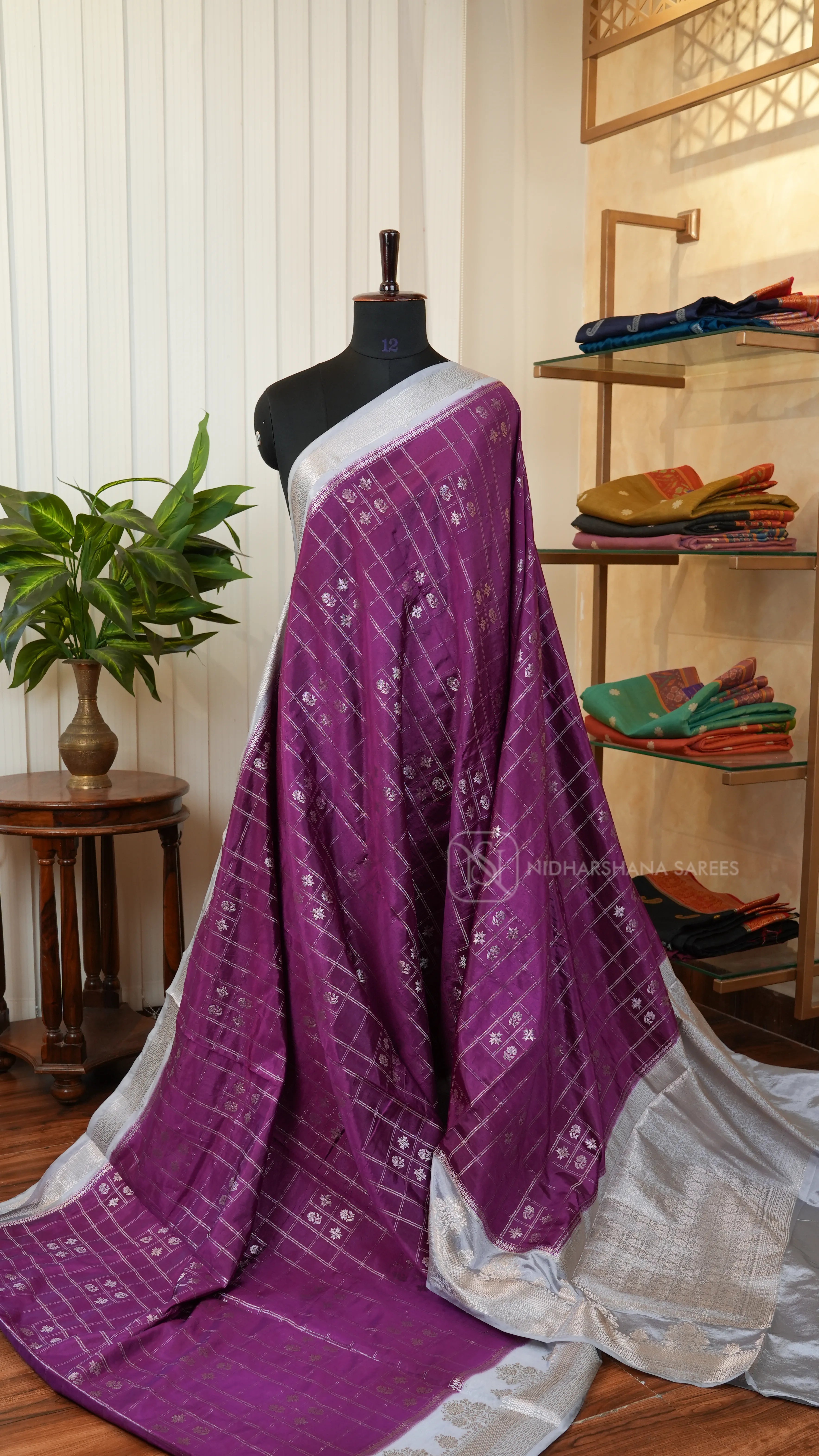 Premium Crepe With Zari Checks And Contrast Zari Border