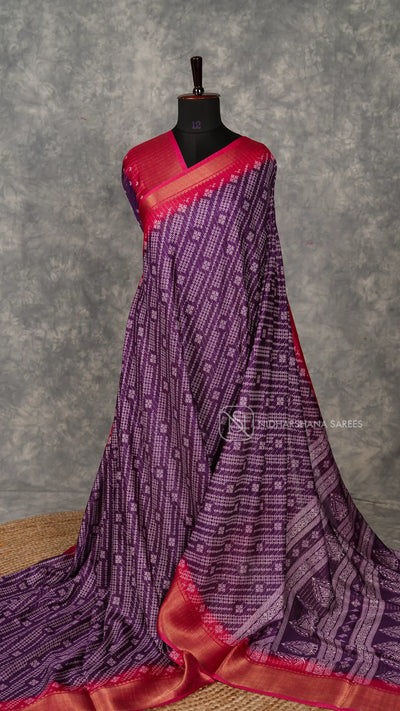 Semi Dola With Zari Lines And Zari Border