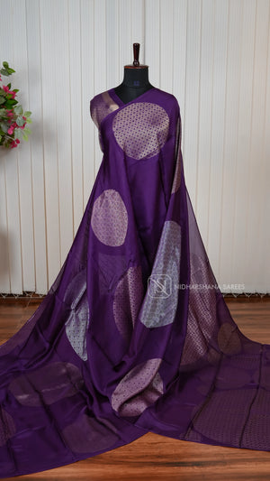Premium Lightweight Blended Crepe Viscose Saree with All-Over Zari Design Concept