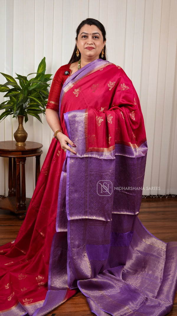 Premium Viscose Silk With Bird Weaving And Contrast Zari Border
