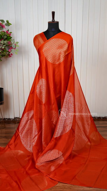 Premium Lightweight Blended Crepe Viscose Saree with All-Over Zari Design Concept
