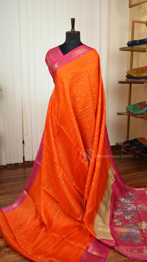Semi Uppada With Floral Digital Print Pallu