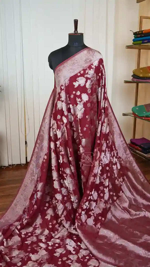 Premium Georgette With Floral Silver Zari Weaving Concept