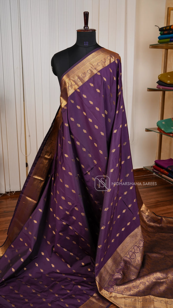Semi Kanchipuram Silk With Zari Butta And Zari Border