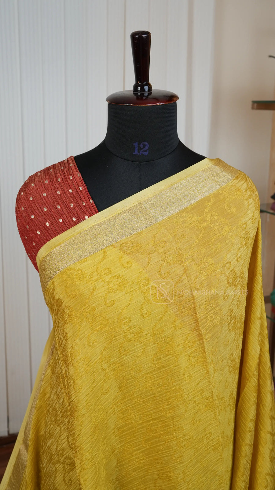 Premium Crush Chiffon With Thread Emboss And Zari Border