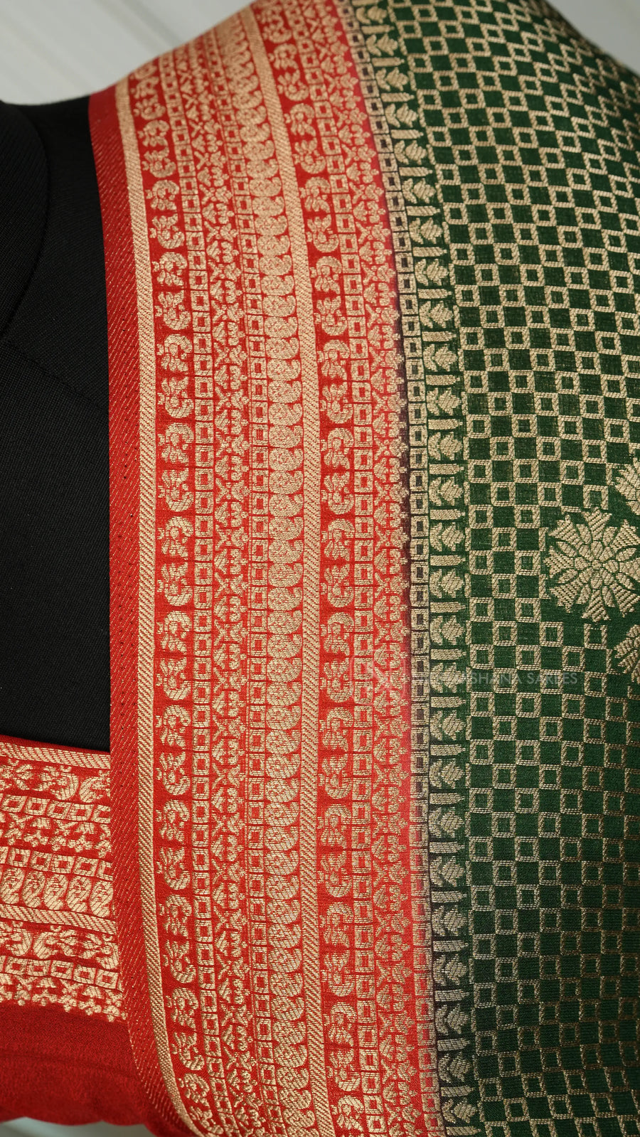 Viscose Georgette With Floral Zari Butta And Contrast Border