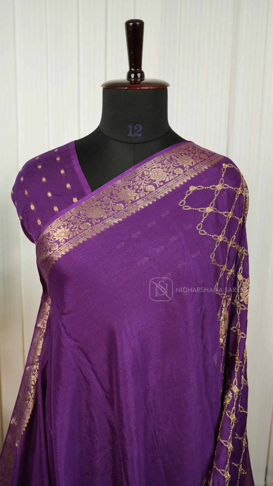 Premium Georgette With Zari Weaving And Zari Border Concept