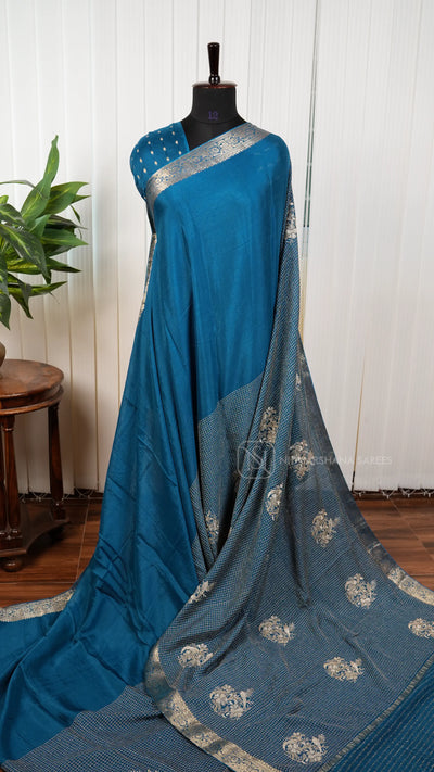 Crush Georgette With Zari Checks And Floral Weaving Concept