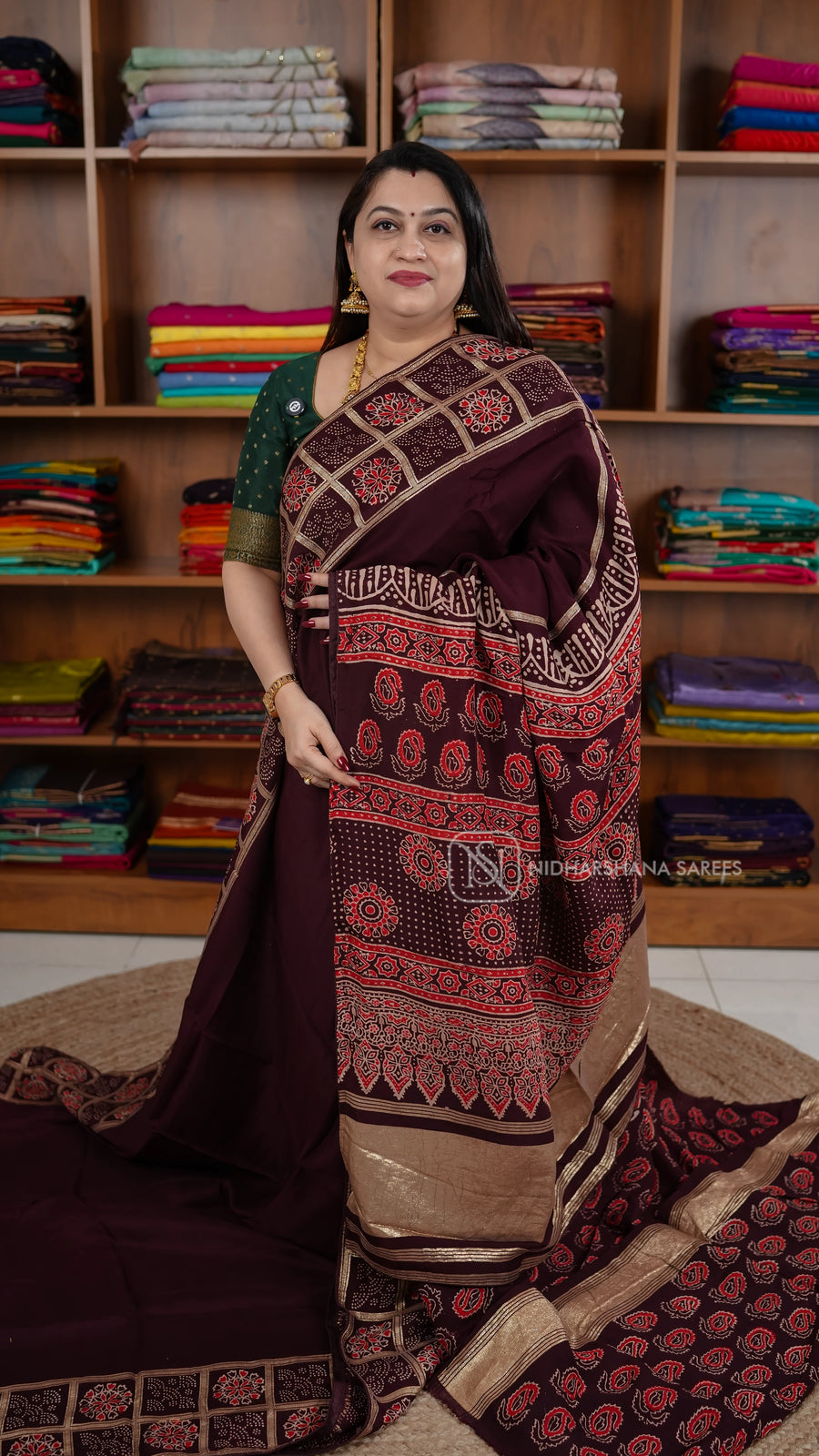 Semi Modal Silk With Elegant Square Pattern And Floral Motifs