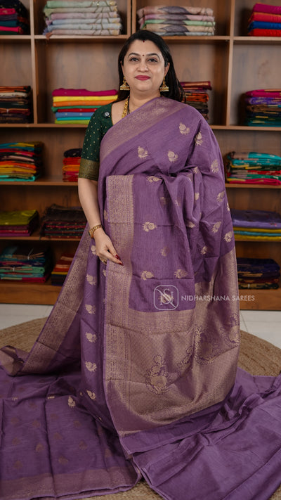 Pani Silk With Zari Butta And Zari Weaving Border