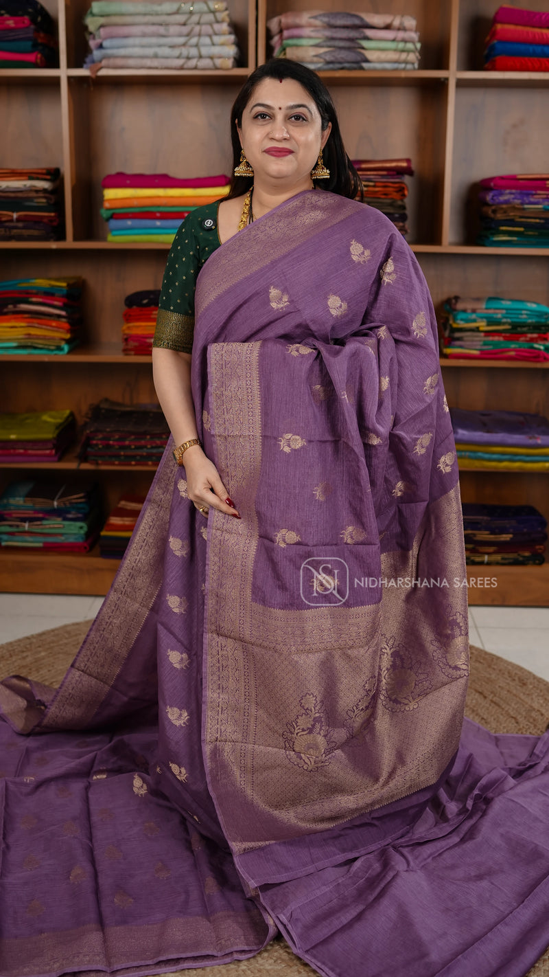 Pani Silk With Zari Butta And Zari Weaving Border