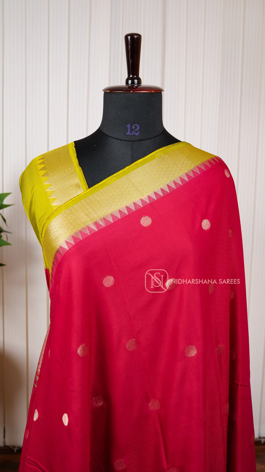 Butter Silk Saree With Zari Butta And Contrast Temple Weaving Border