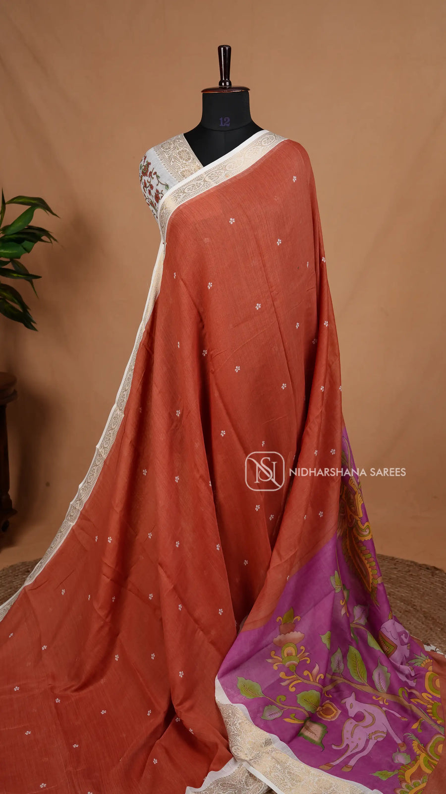 Linen By Cotton With Contrast Zari Border