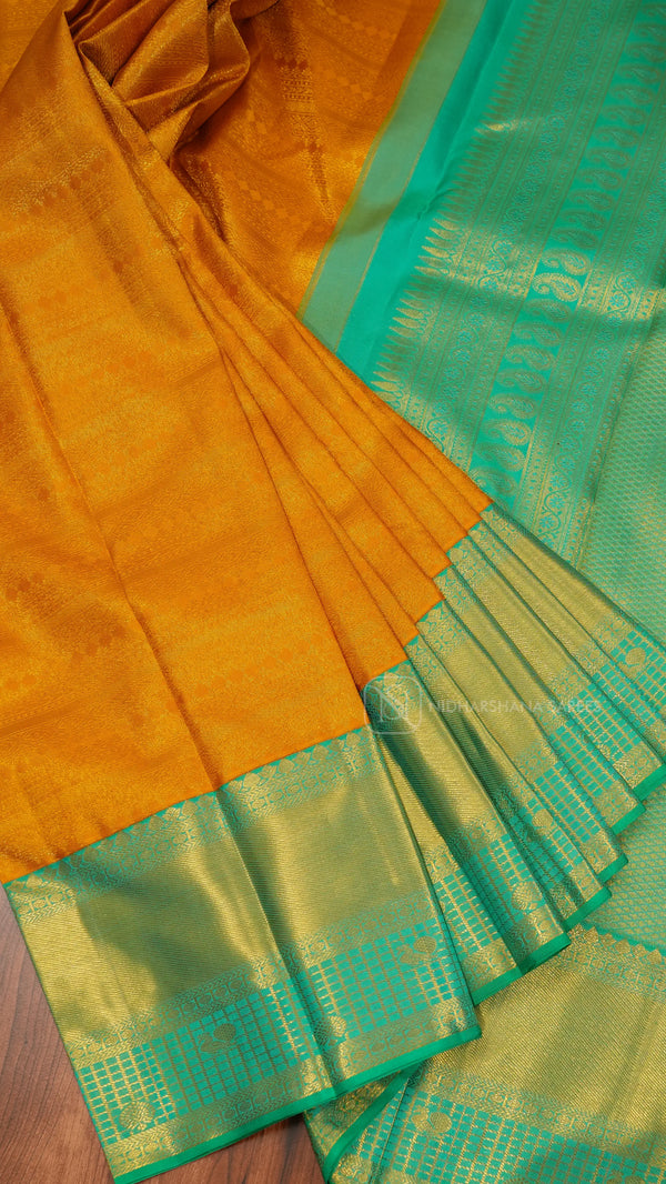 Pure Kanchipuram Silk Saree With Contrast Zari Weaving Border