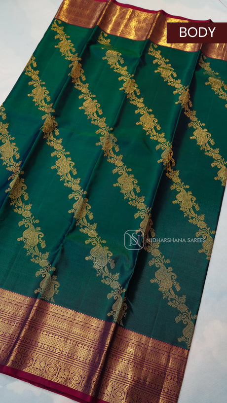 Pure Kanchipuram Silk Saree With Mango Motif And Lehariya Concept Zari Weaving And Contrast Zari Border
