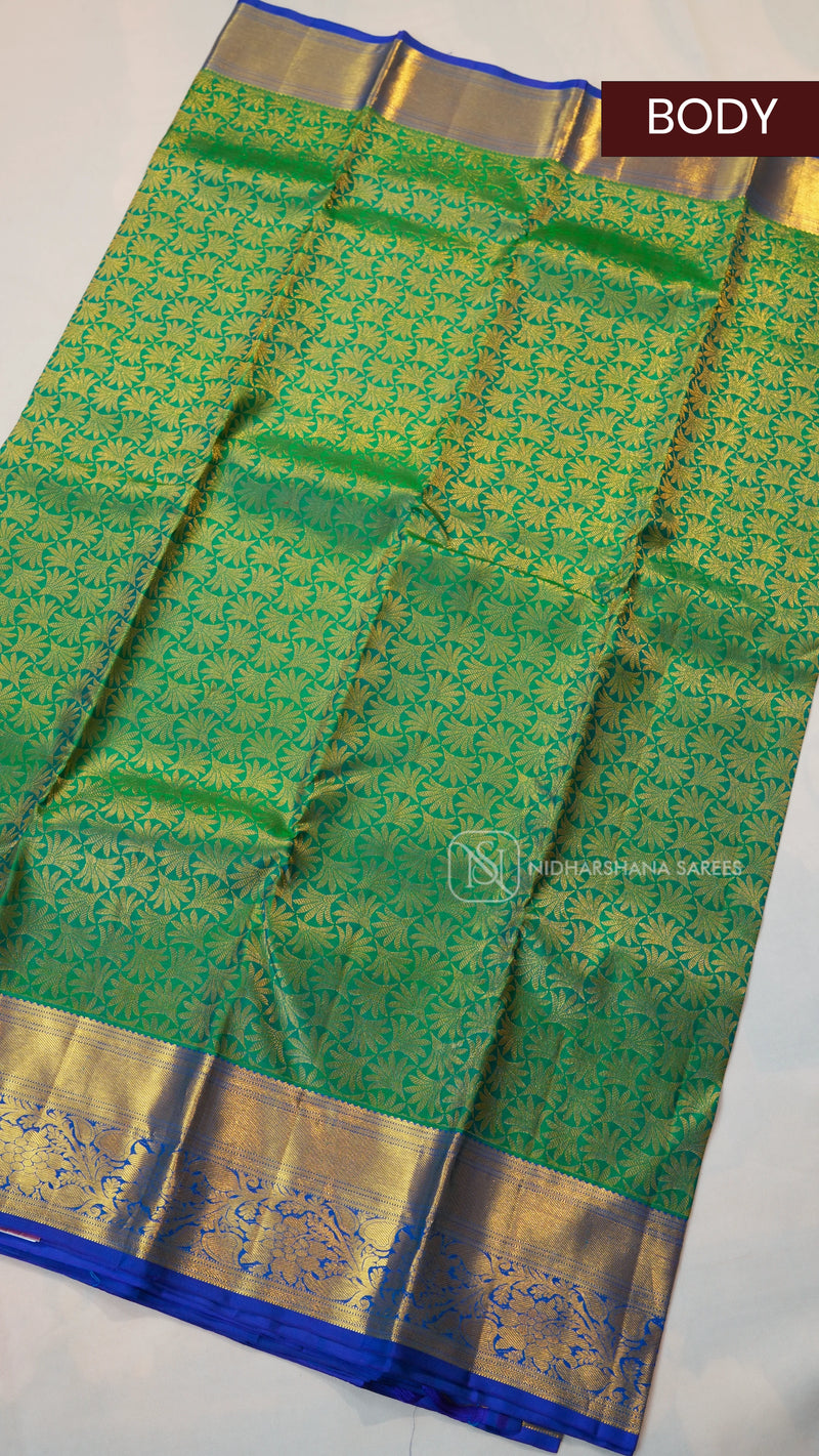 Pure Kanchipuram Silk Saree With Floral Zari Weaving And Contrast Zari Border