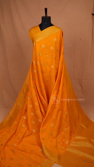 Pani Silk With Zari Floral Butta And Zari Border