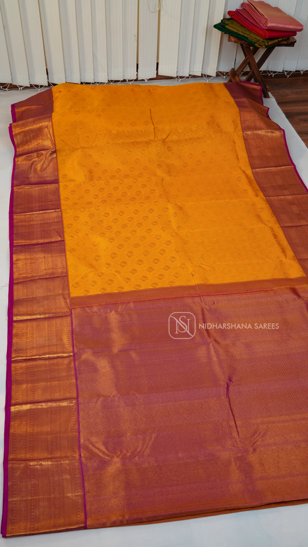 Pure Kanchipuram Silk With Peacock Motif Weaving Butta And Contrast Zari Border