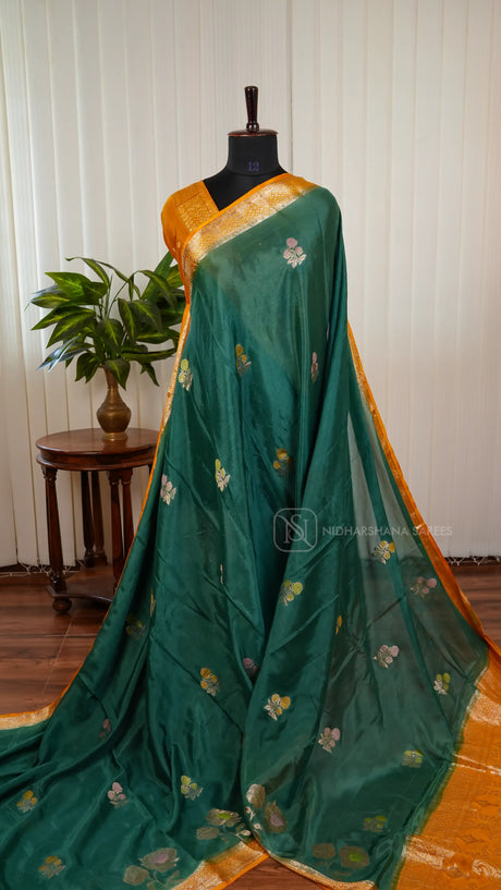 Chinon Georgette With Floral Zari Weaving And Contrast Zari Border