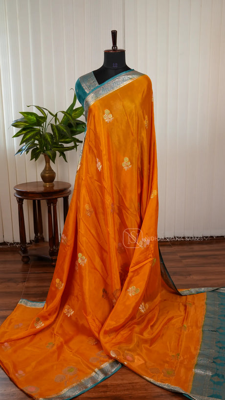 Chinon Georgette With Floral Zari Weaving And Contrast Zari Border