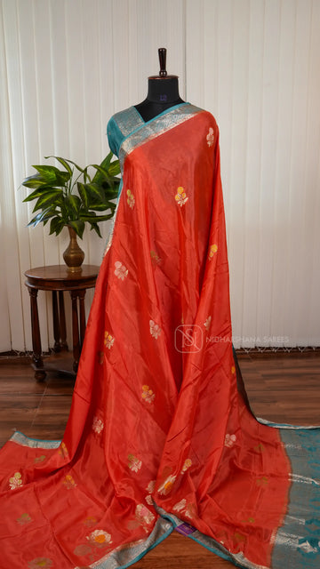 Chinon Georgette With Floral Zari Weaving And Contrast Zari Border