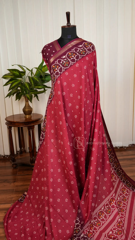 Semi Dola With Contrast Zari Border