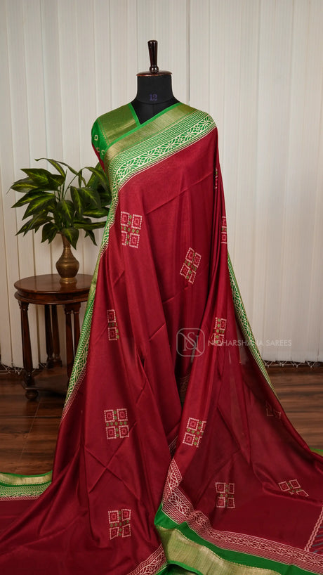 Semi Dola With Zari Border