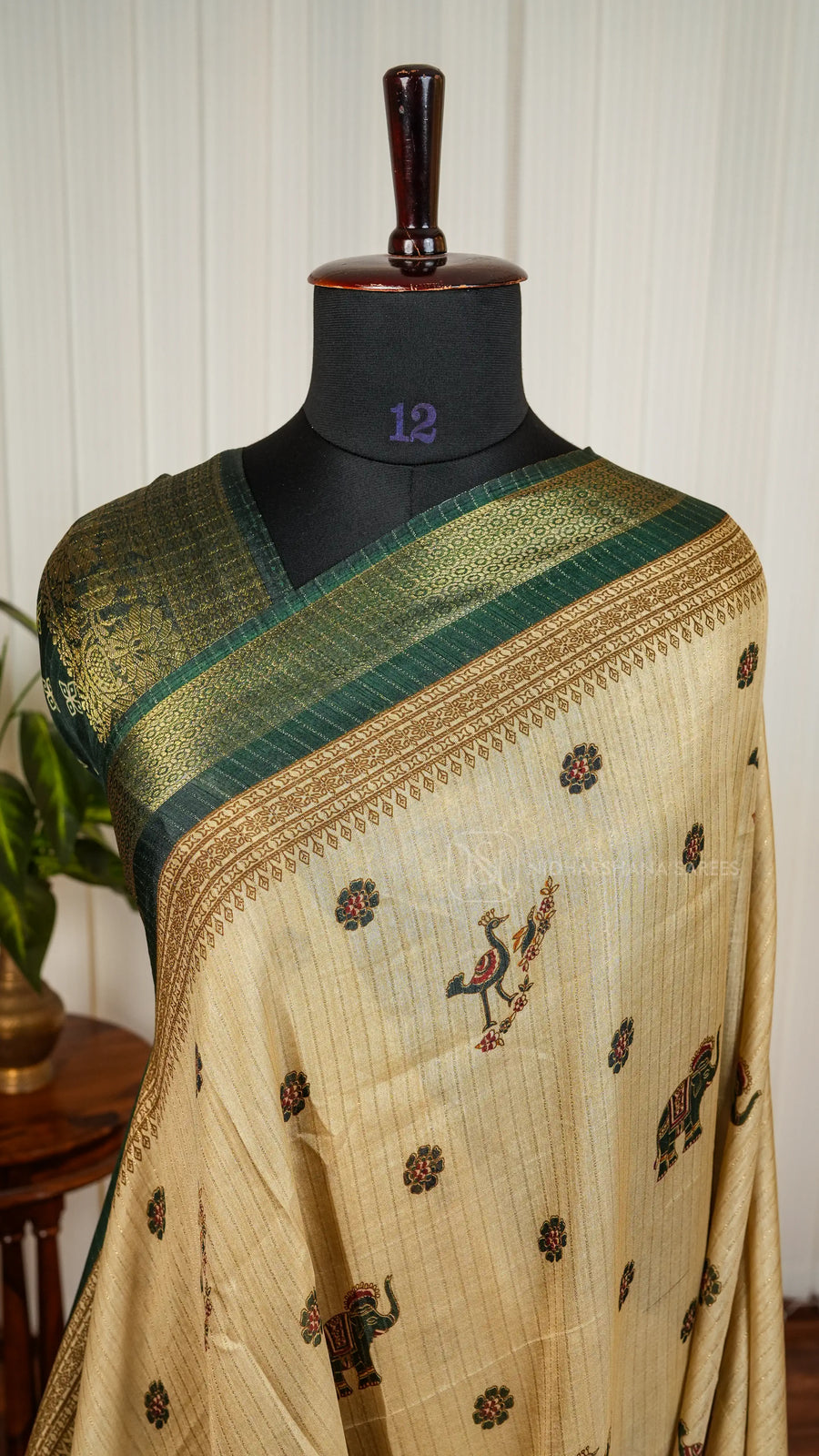 Semi Dola With Floral And Hathi Digital Print Butta And Zari Border